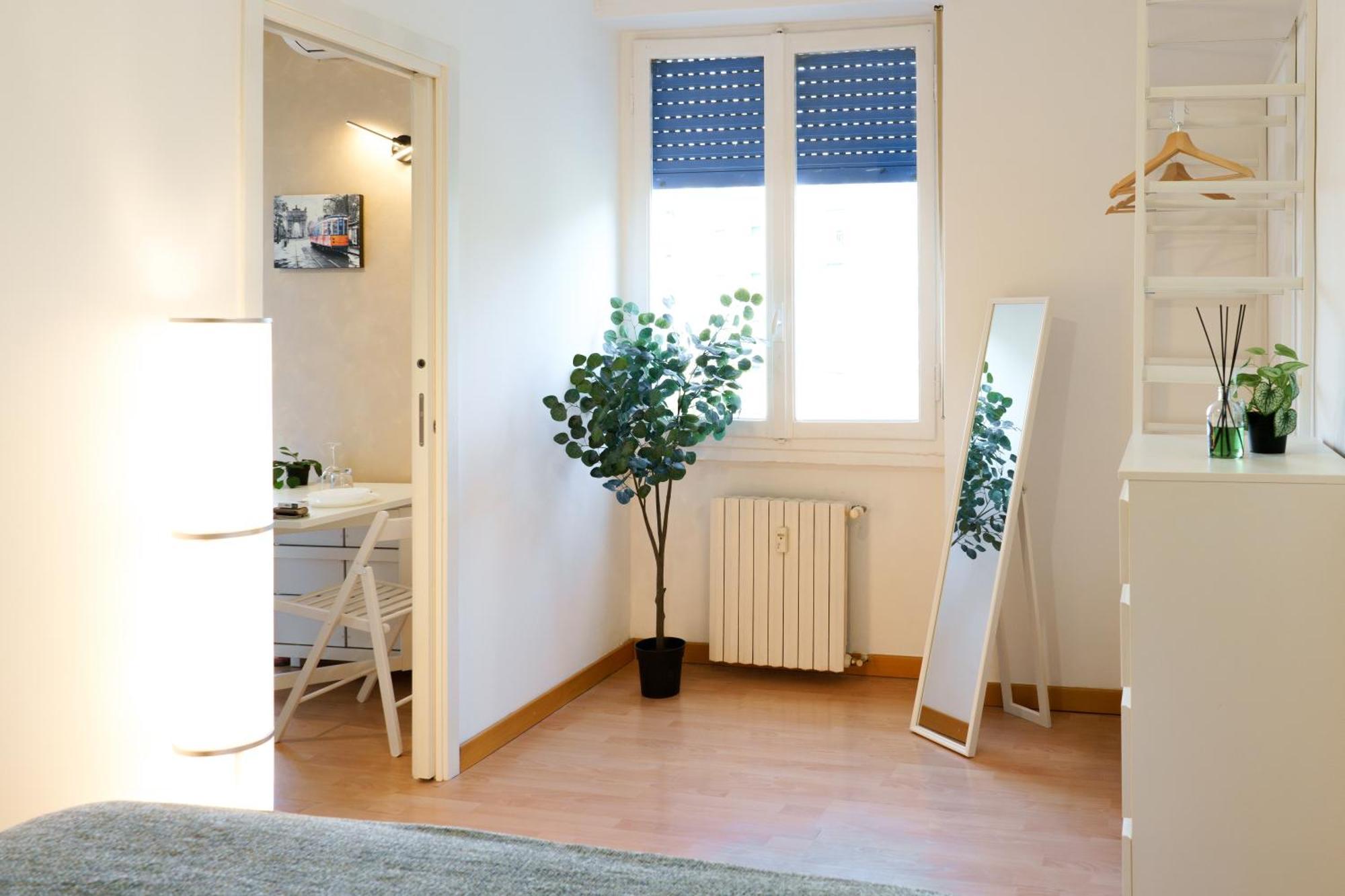 Apartment 2min Metro Rossa-20min San Siro-ac-parcheggi Milan